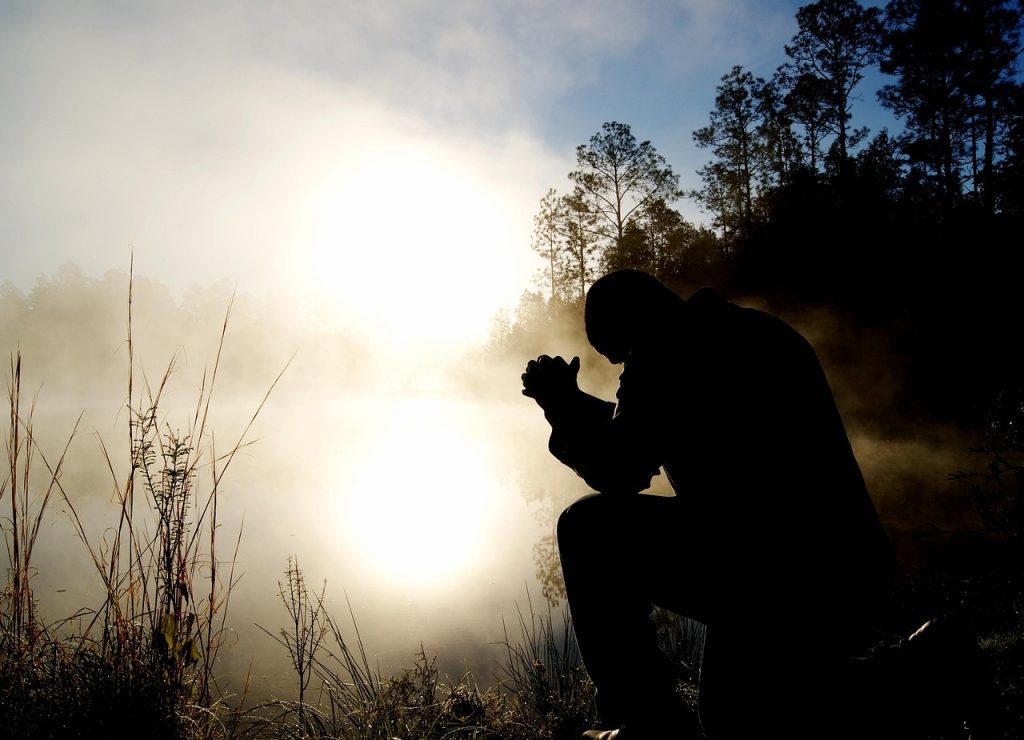 pray to God
